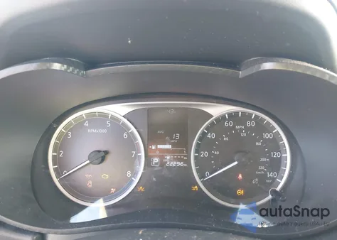 2024 Nissan Versa 1.6 S z USA, uszkodzony, nr VIN 3N1CN8DV7RL922724